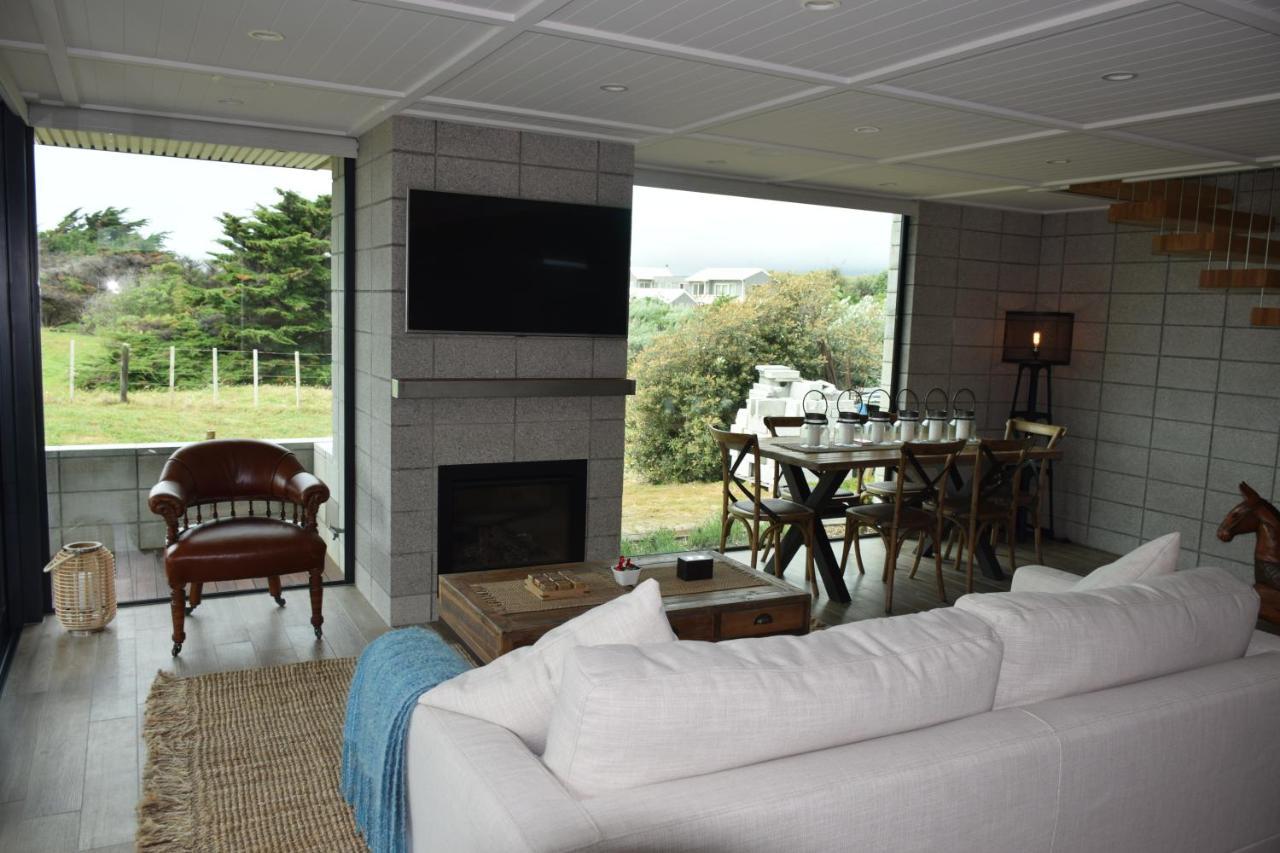 157 Field Way Luxury Lodge Waikanae Buitenkant foto